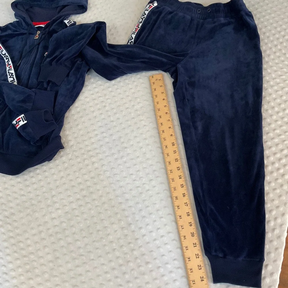 Fila step into